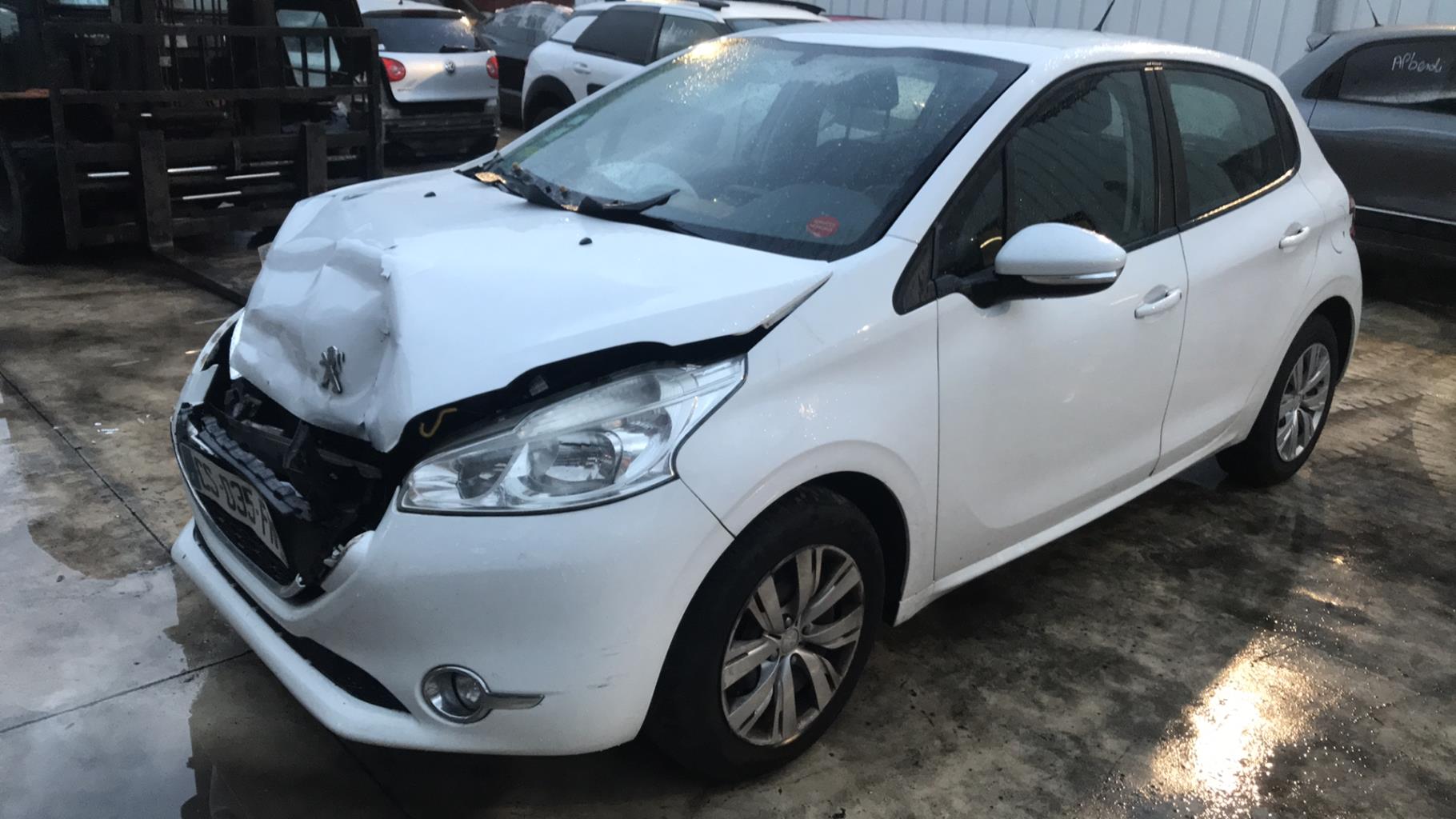 Image PEUGEOT 208 1