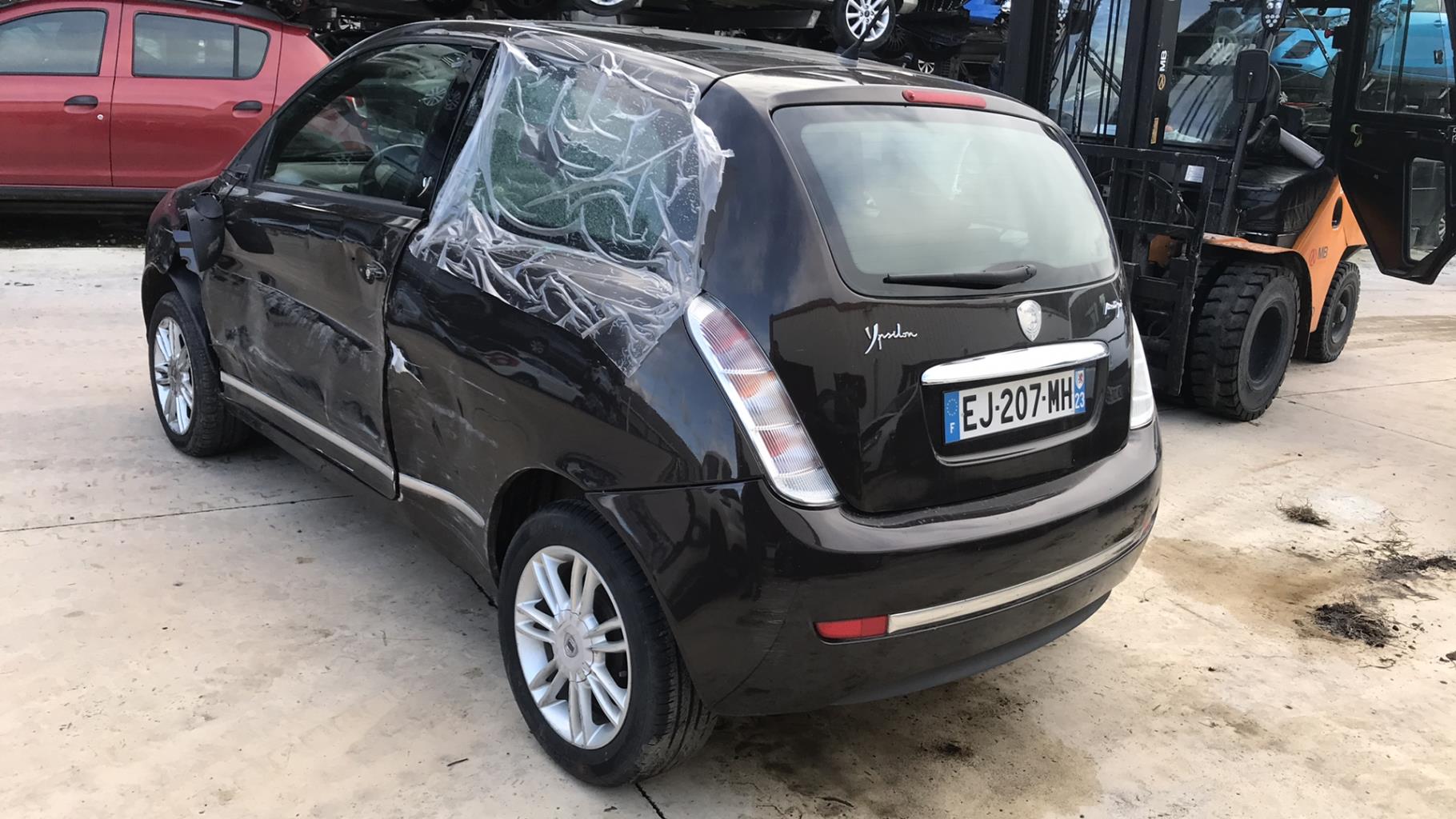 Image LANCIA YPSILON 4