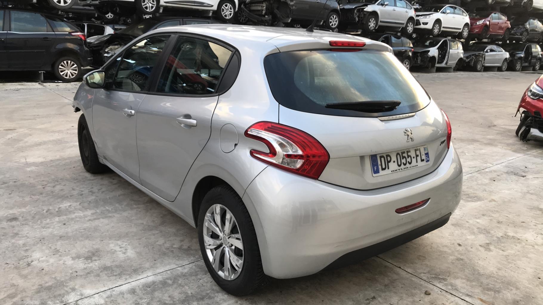 Image PEUGEOT 208 1