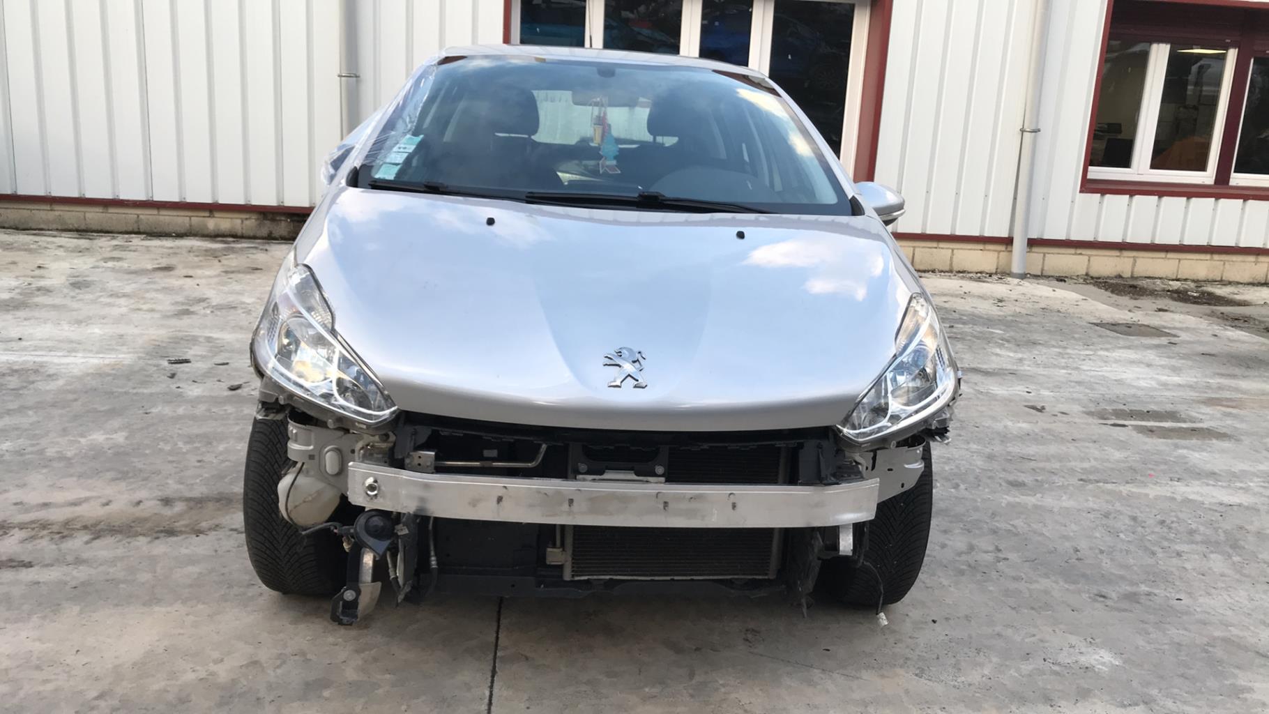 Image PEUGEOT 208 1