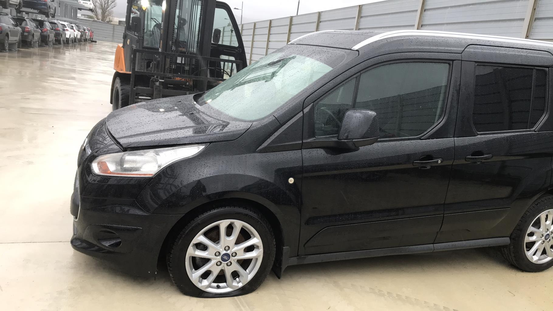 Image FORD TOURNEO CONNECT 2