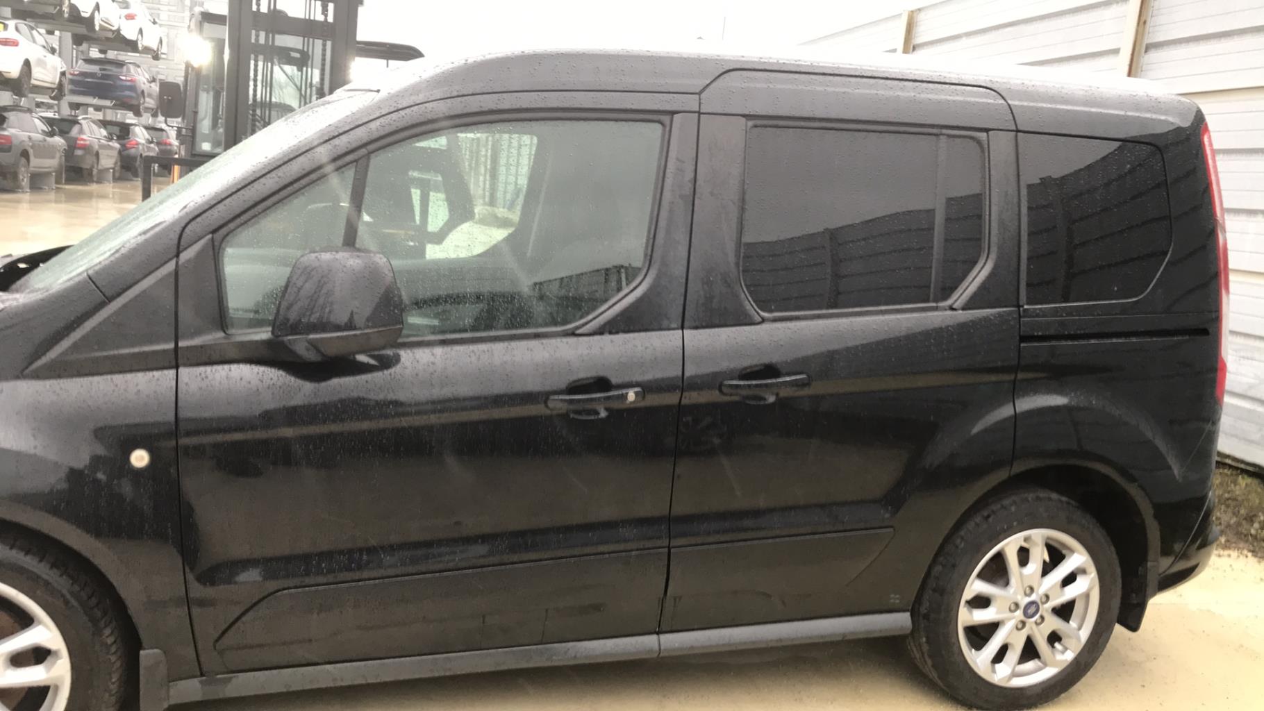 Image FORD TOURNEO CONNECT 2