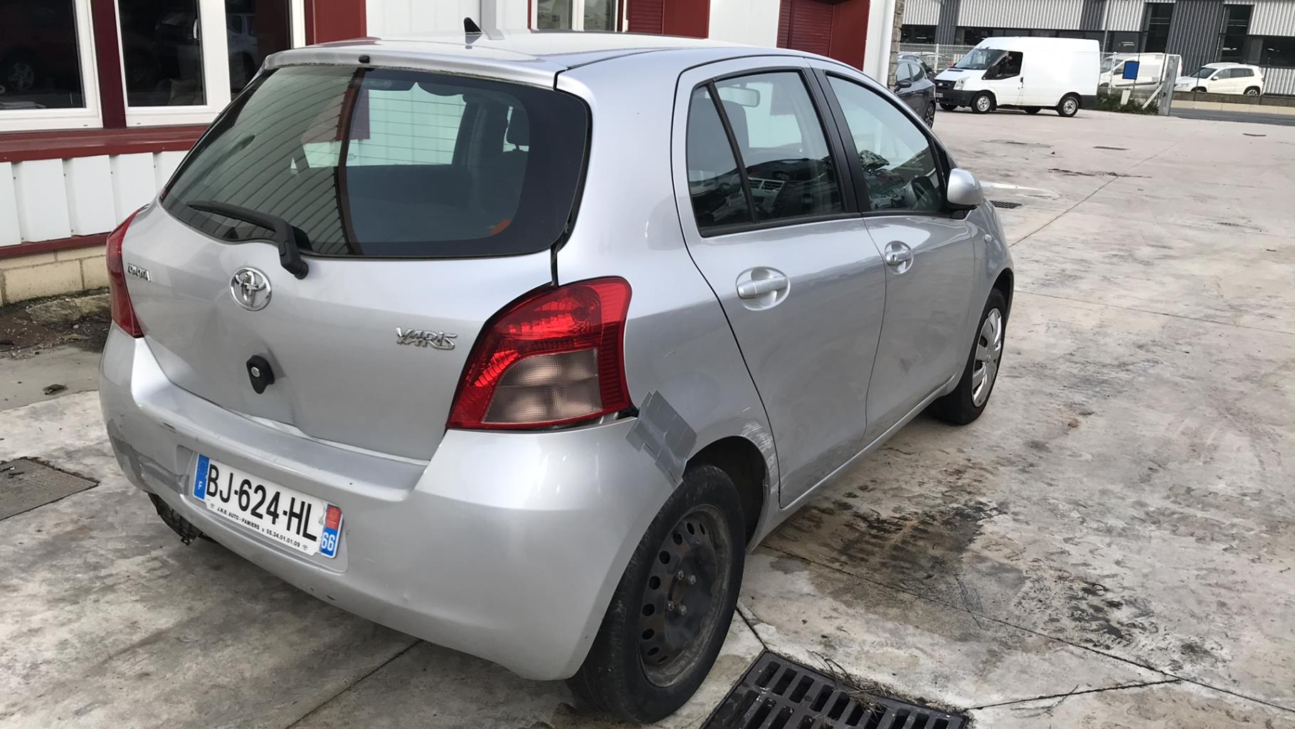 Image TOYOTA YARIS 2