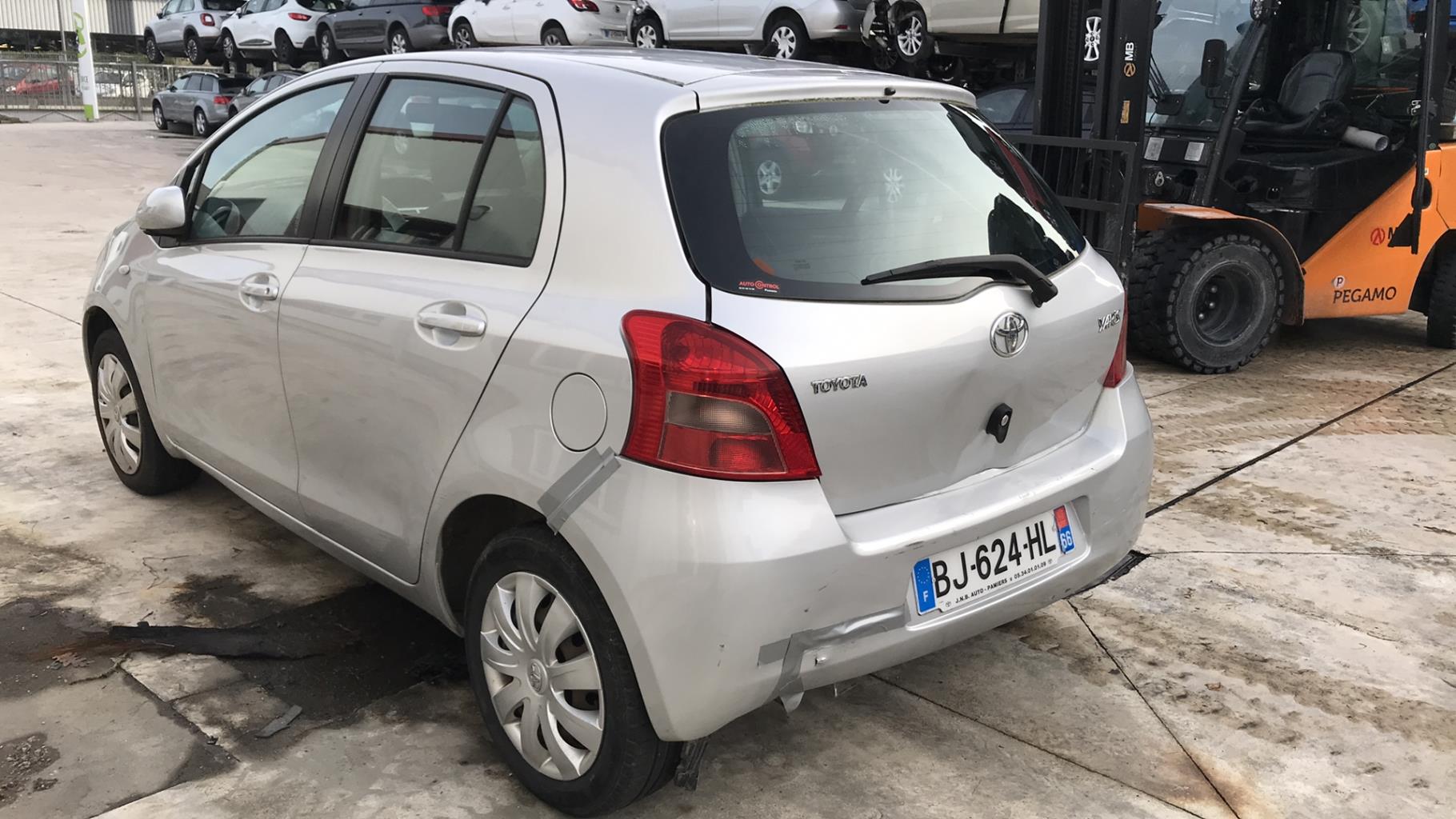 Image TOYOTA YARIS 2