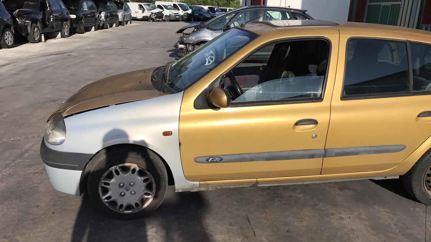 Image RENAULT CLIO 2