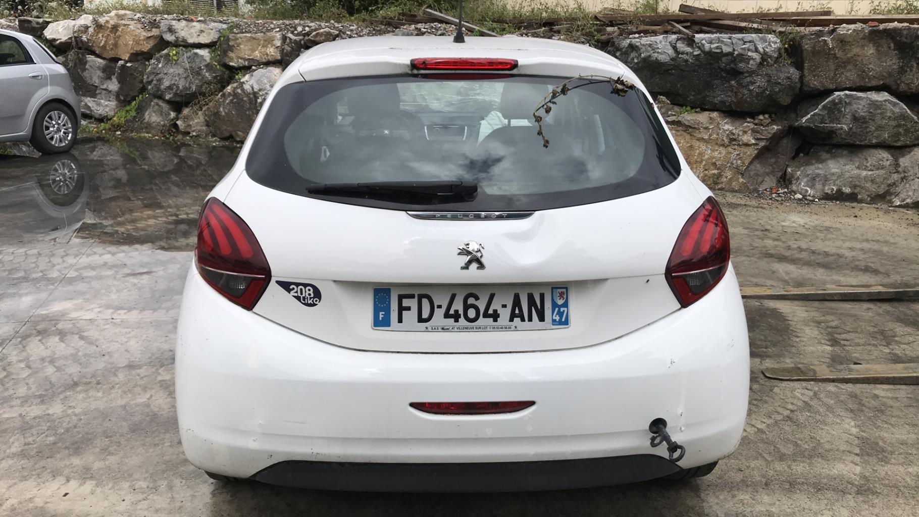 Image PEUGEOT 208 1