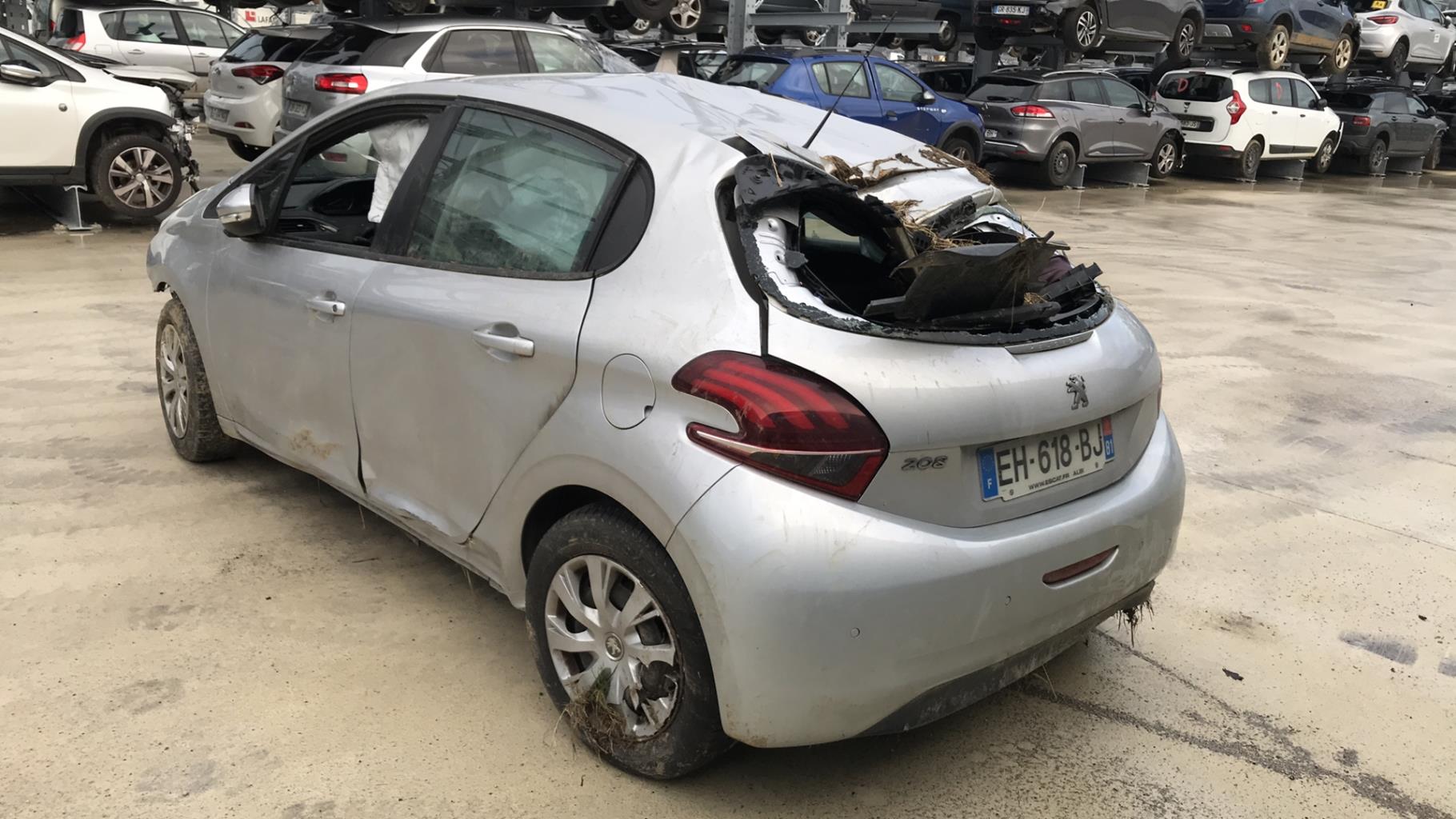 Image PEUGEOT 208 1