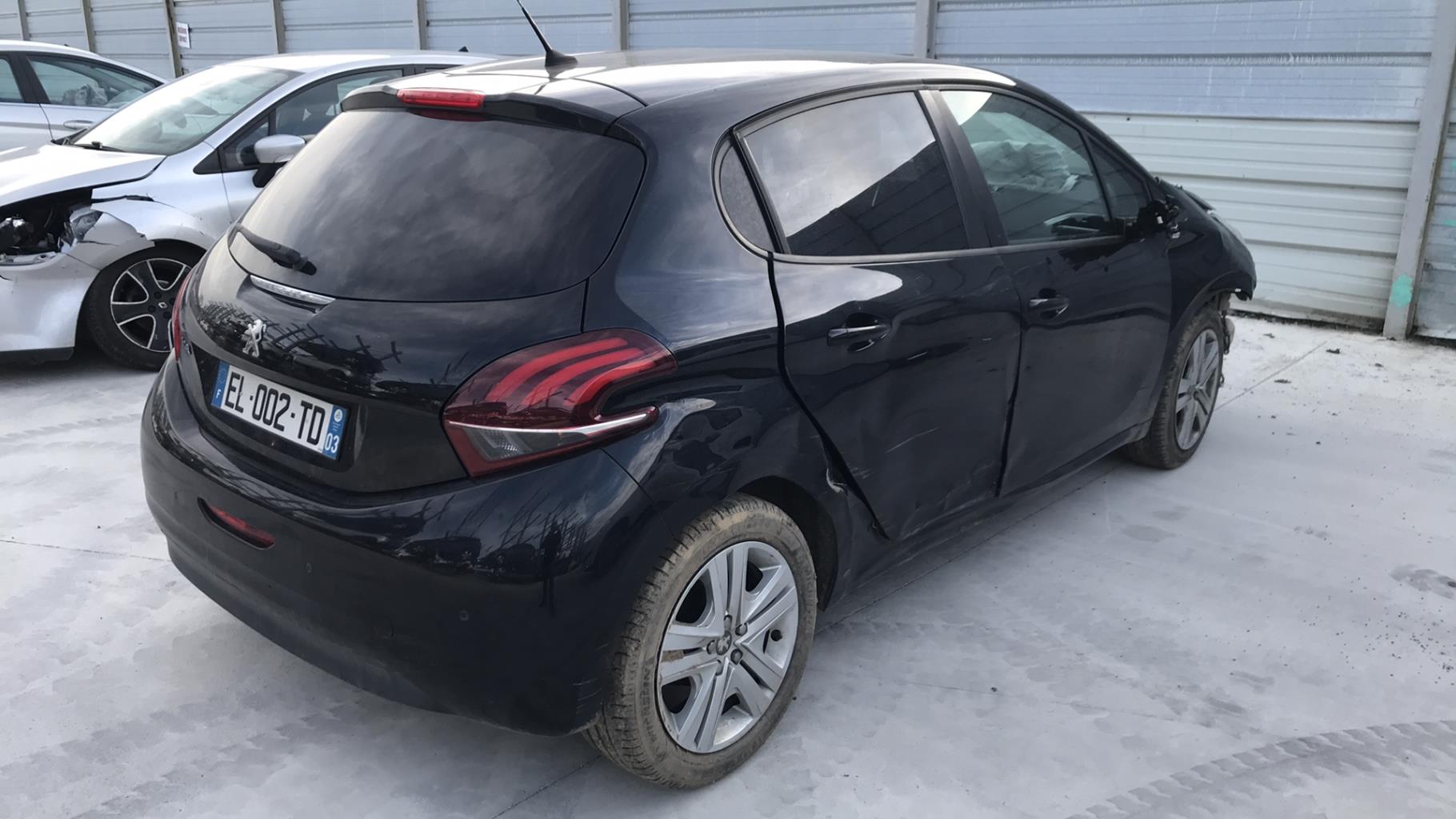 Image PEUGEOT 208 1