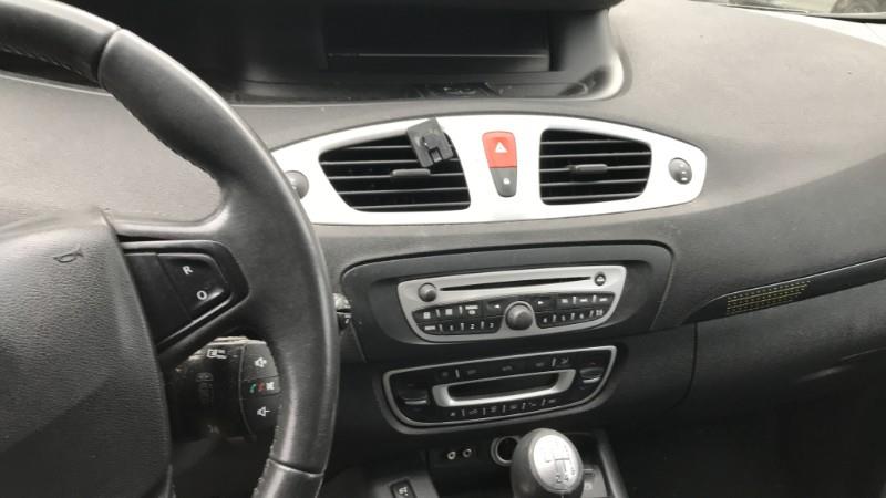 Image RENAULT GRAND SCENIC 3