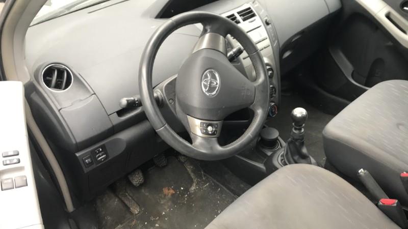 Image TOYOTA YARIS 2