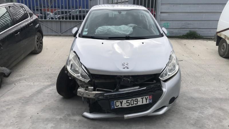 Image PEUGEOT 208 1