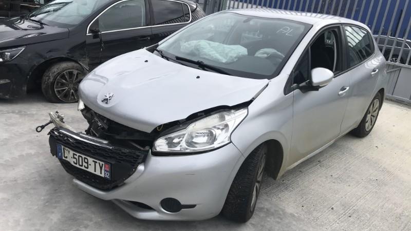 Image PEUGEOT 208 1