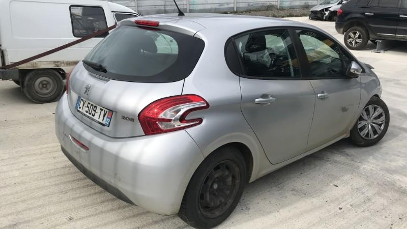 Image PEUGEOT 208 1