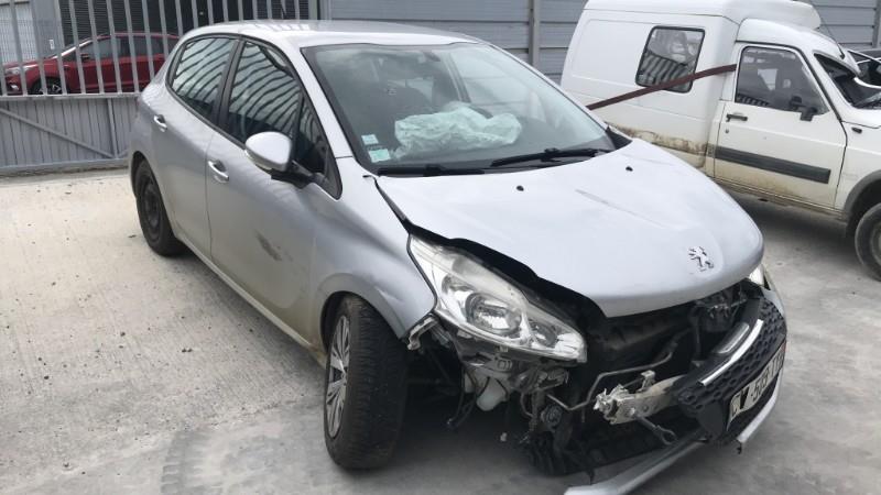 Image PEUGEOT 208 1