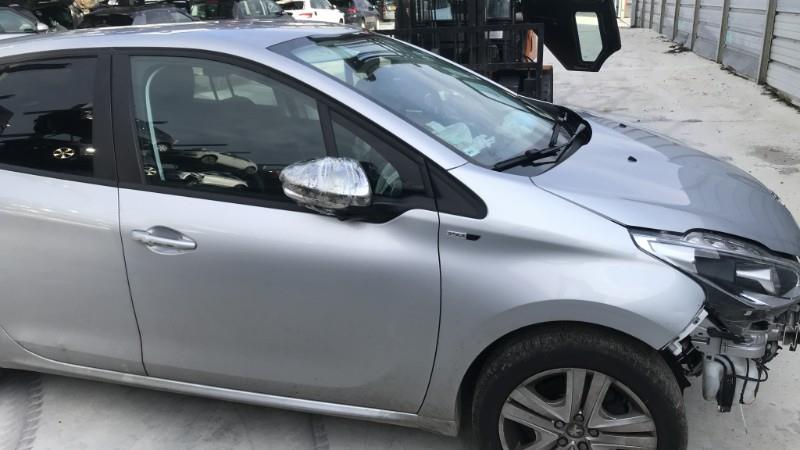 Image PEUGEOT 208 1