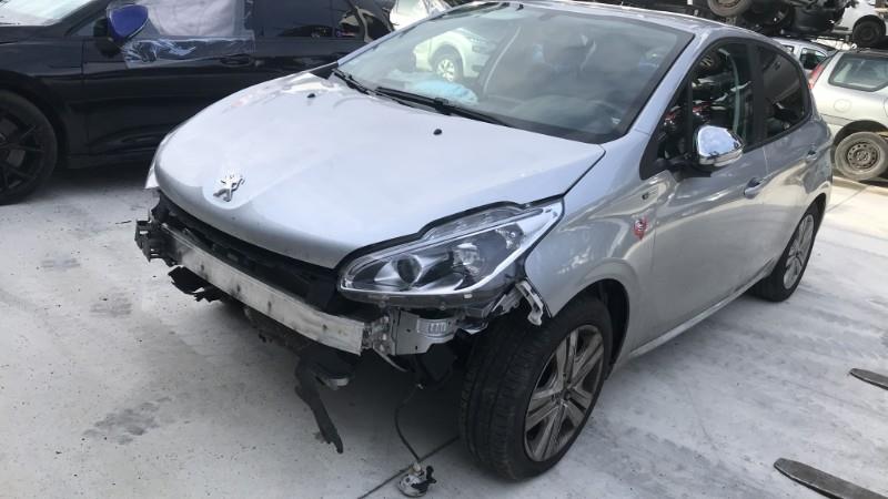 Image PEUGEOT 208 1