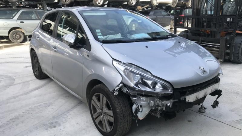 Image PEUGEOT 208 1