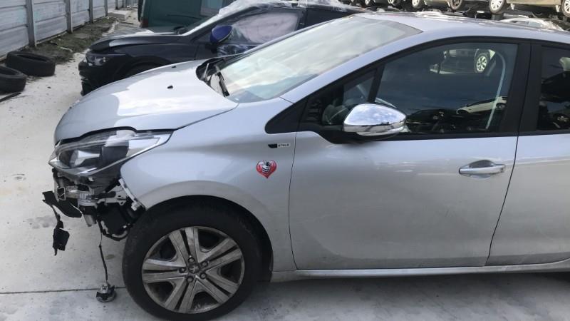 Image PEUGEOT 208 1