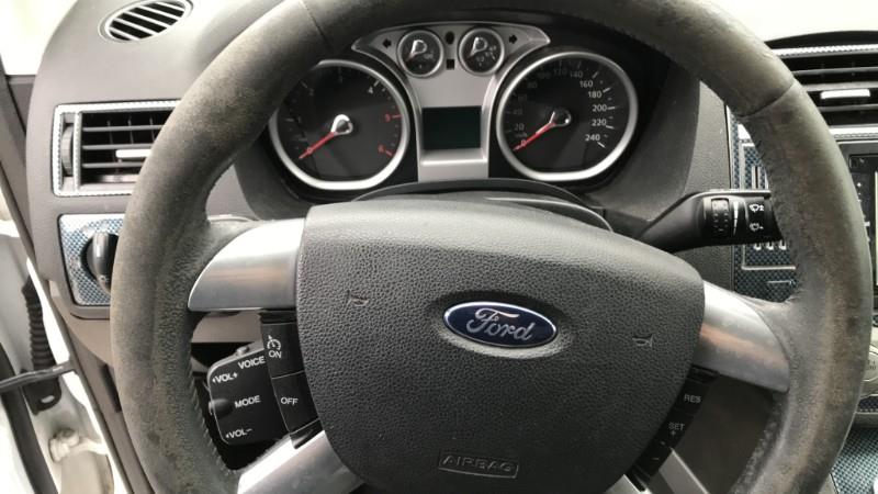 Image FORD KUGA 1