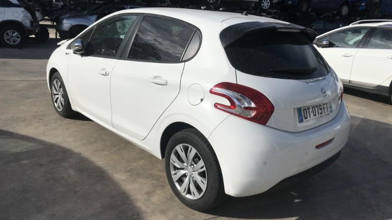 Image PEUGEOT 208 1