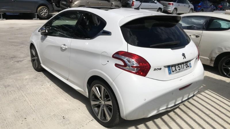 Image PEUGEOT 208 1