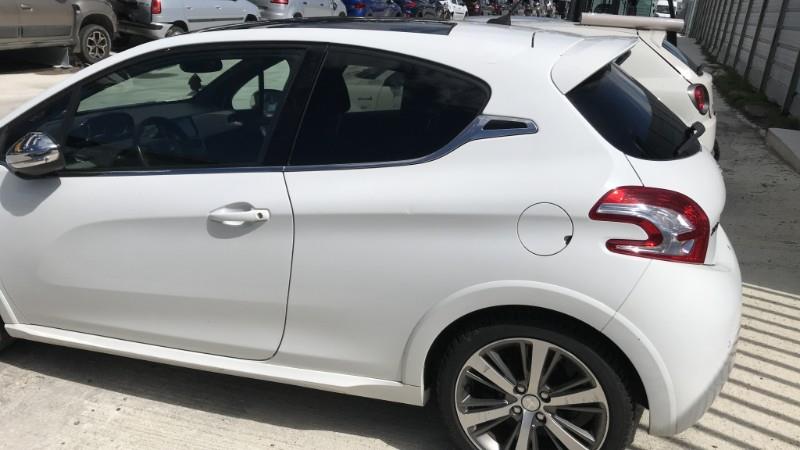 Image PEUGEOT 208 1