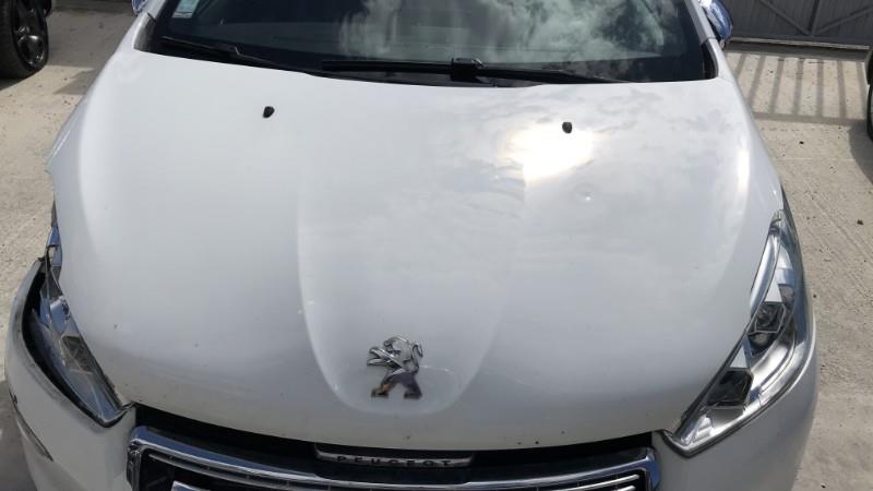 Image PEUGEOT 208 1