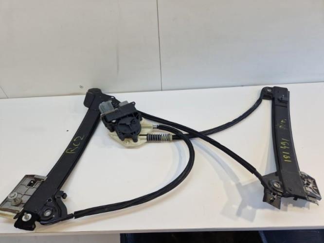 Stock a venir vitre electrique gauche - Page 2 Piece-Leve-vitre-electrique-avant-droit-9673475880-PEUGEOT-RCZ-PHASE-1-COUPE-e1600eaf5b7be3ecc840ad6a7010d3496233c3d18df79a54736f43a80f7121ff_mtn