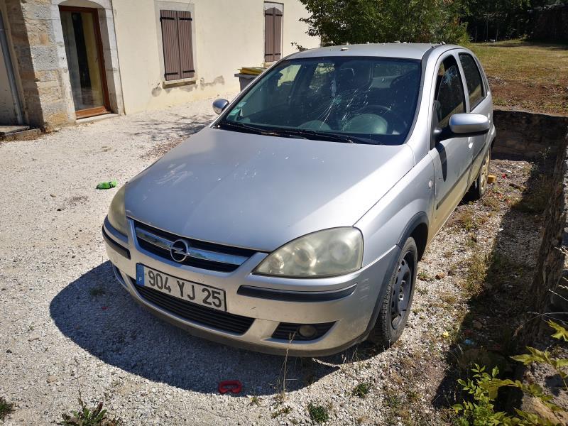 Opel corsa c 2004