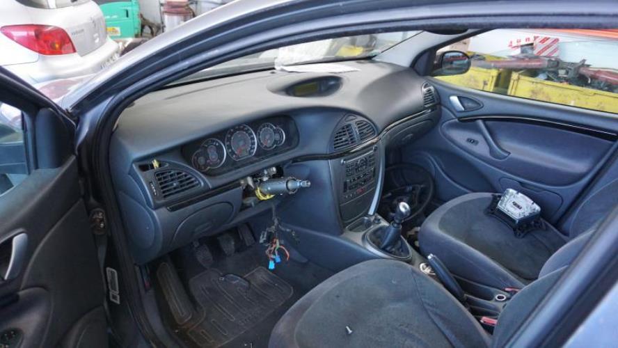 panneau interieur de porte avant droit passager citroen C5 phase 2