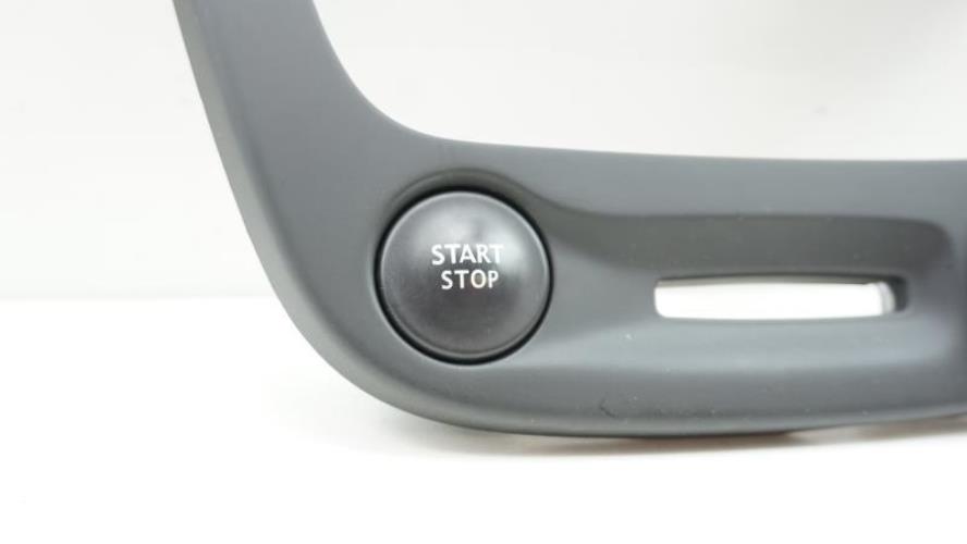 Support de bouton interrupteur Renault Master 3 684950001R – Recycl Auto 60
