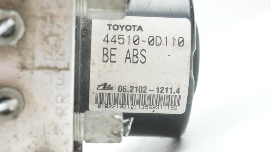 Bloc ABS (freins anti-blocage) pour TOYOTA YARIS II PHASE 2