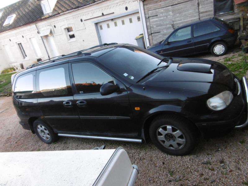 Kia carnival 1999