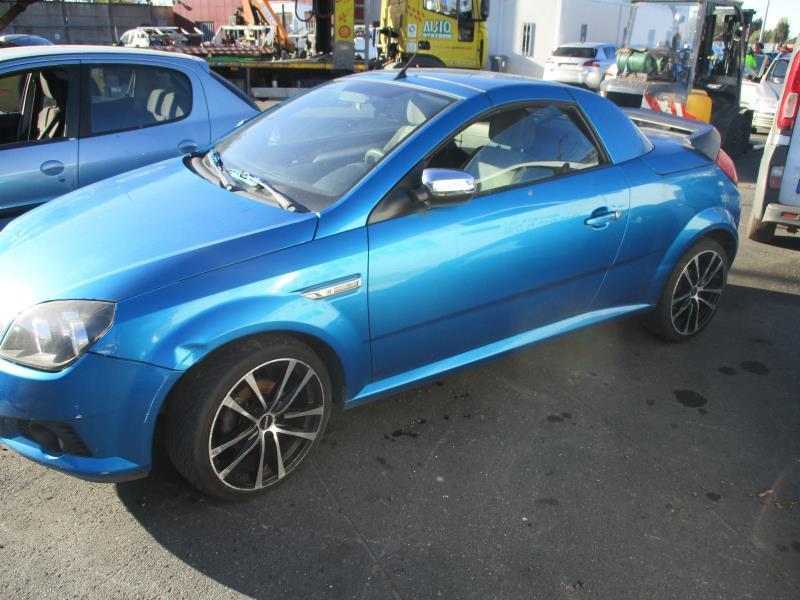 Opel tigra 2