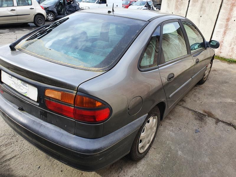 Renault laguna 1998 универсал