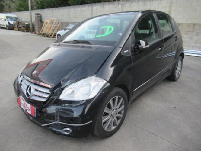 Image Feu arriere principal droit (feux) - MERCEDES CLASSE A 169