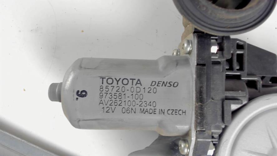 Image Leve vitre electrique arriere droit - TOYOTA YARIS 3