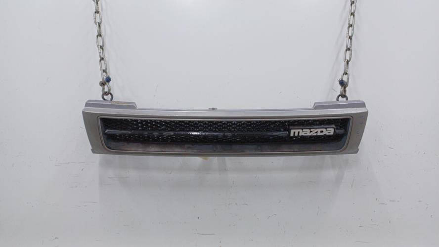 Image Calandre - MAZDA 323 4