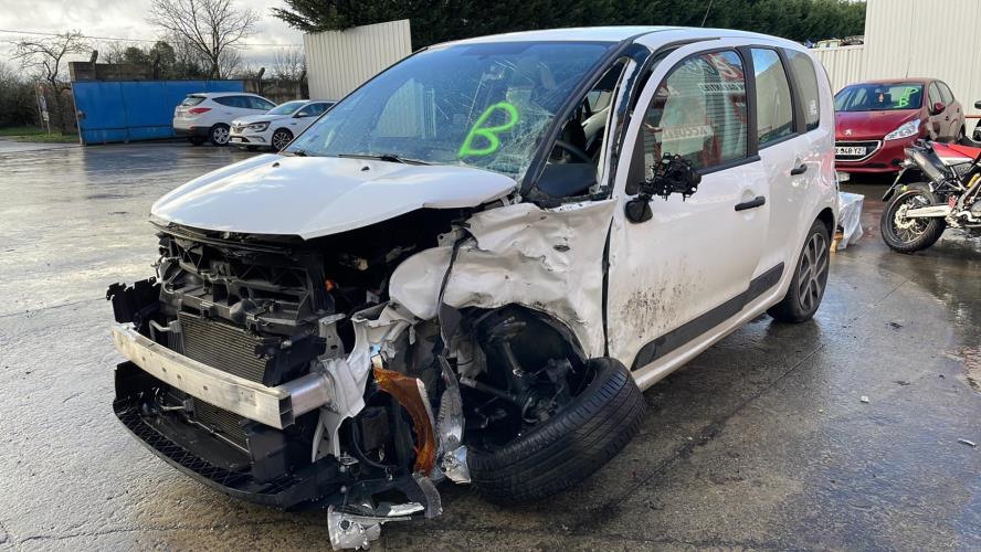 Image Feu diurne avant droit - CITROEN C3 PICASSO