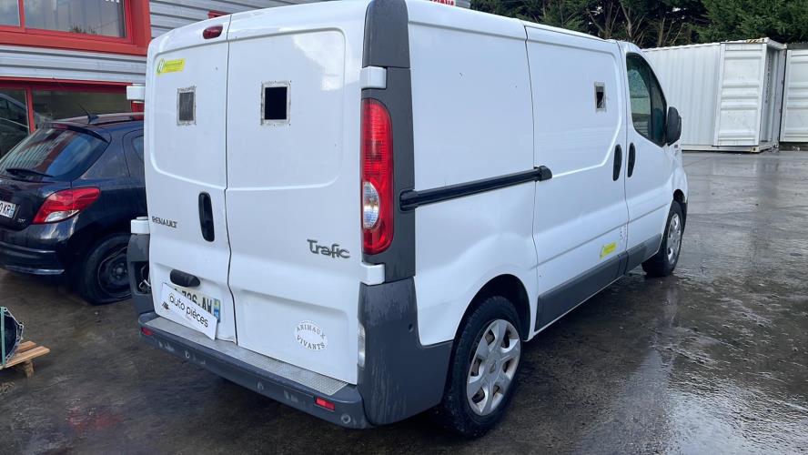 Image Boitier filtre a air - RENAULT TRAFIC 2