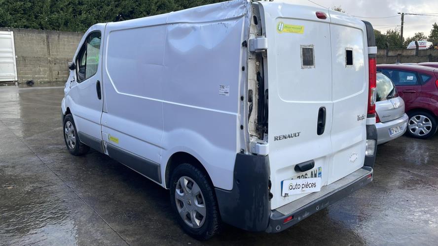 Image Baie de pare brise - RENAULT TRAFIC 2