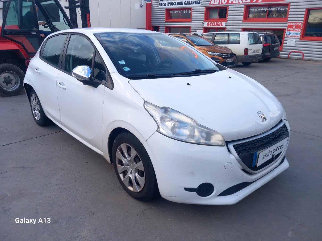 Image PEUGEOT 208 1