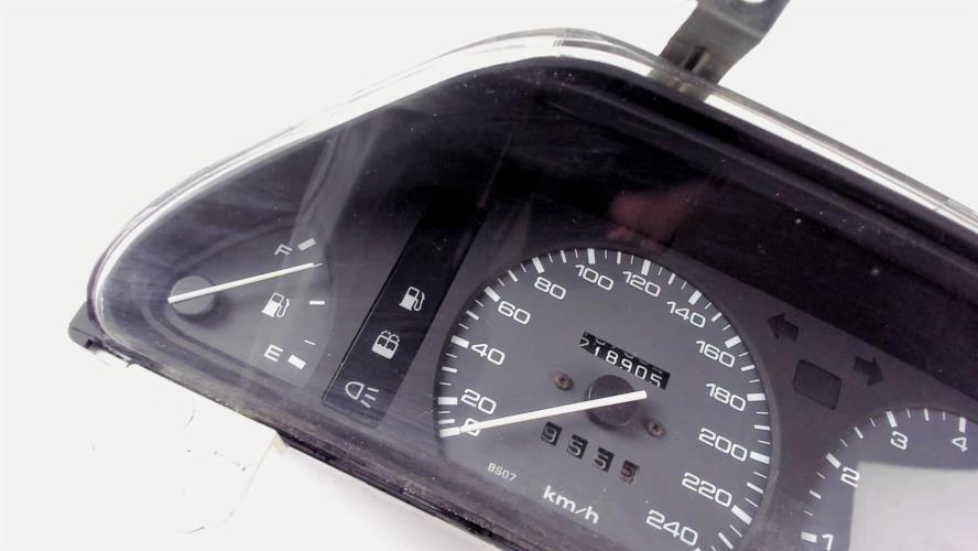 Image Compteur - MAZDA 323 4