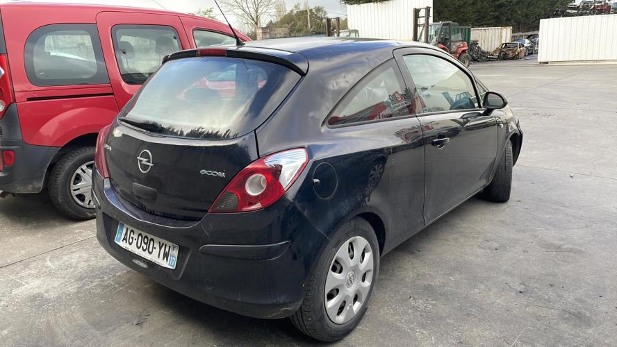 Image Capot - OPEL CORSA D