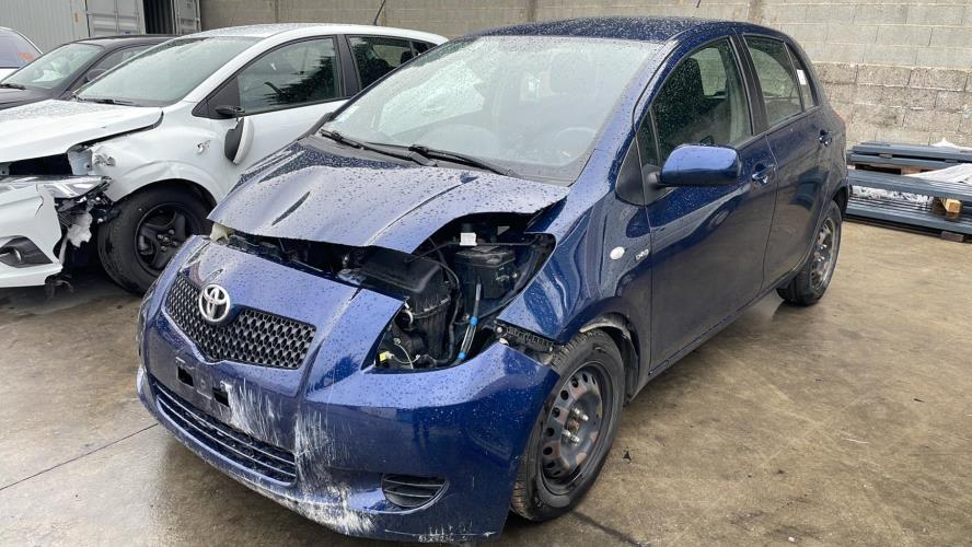 Image Platine feu arriere droit - TOYOTA YARIS 2