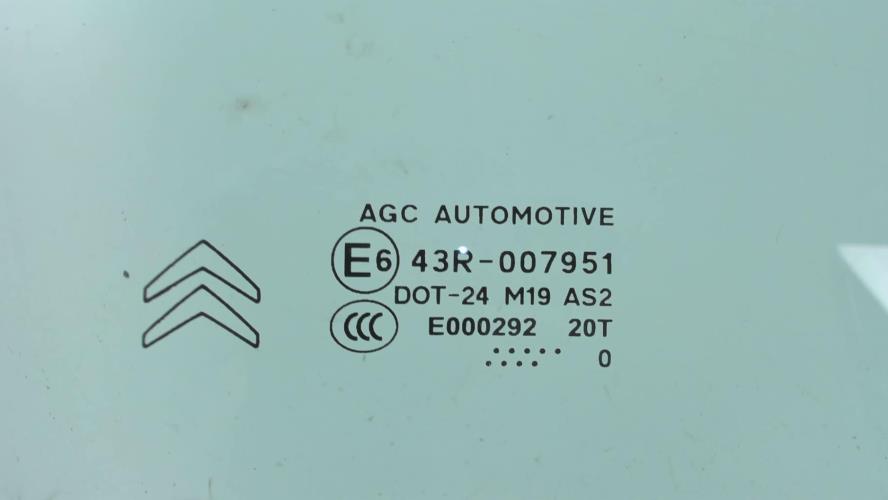 Image Vitre avant droit - CITROEN C3 2