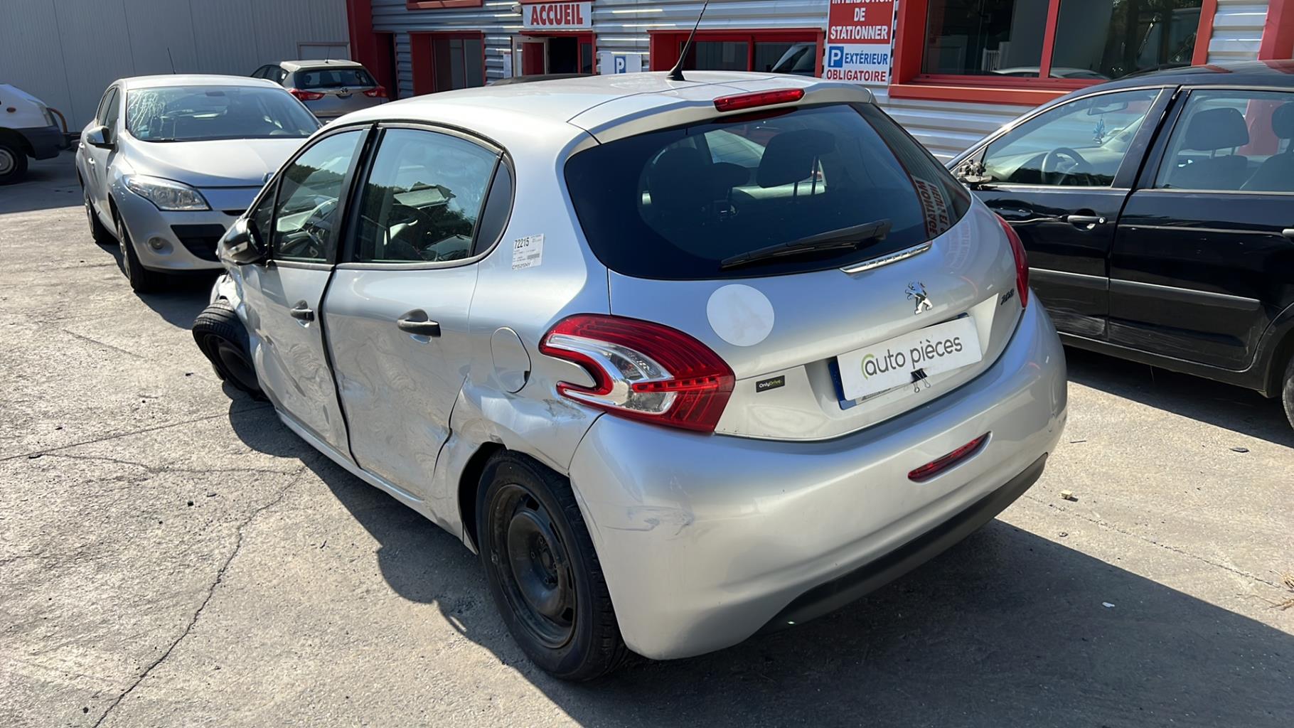 Image PEUGEOT 208 1