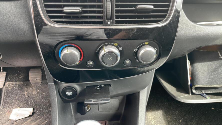 Autoradio d'origine RENAULT CLIO 4 PHASE 2 Essence