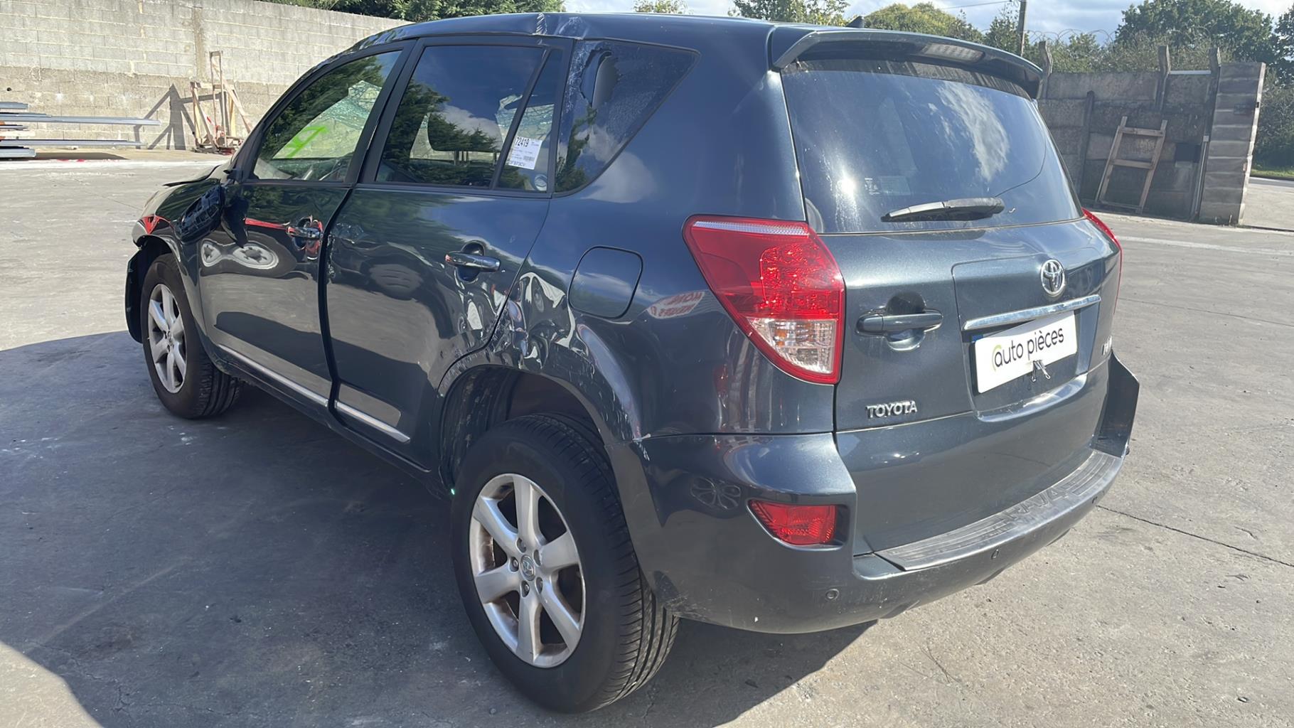 Image TOYOTA RAV4 3