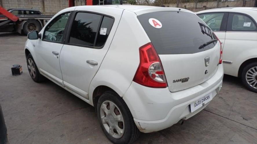 Image Grille de pare choc - DACIA SANDERO 1